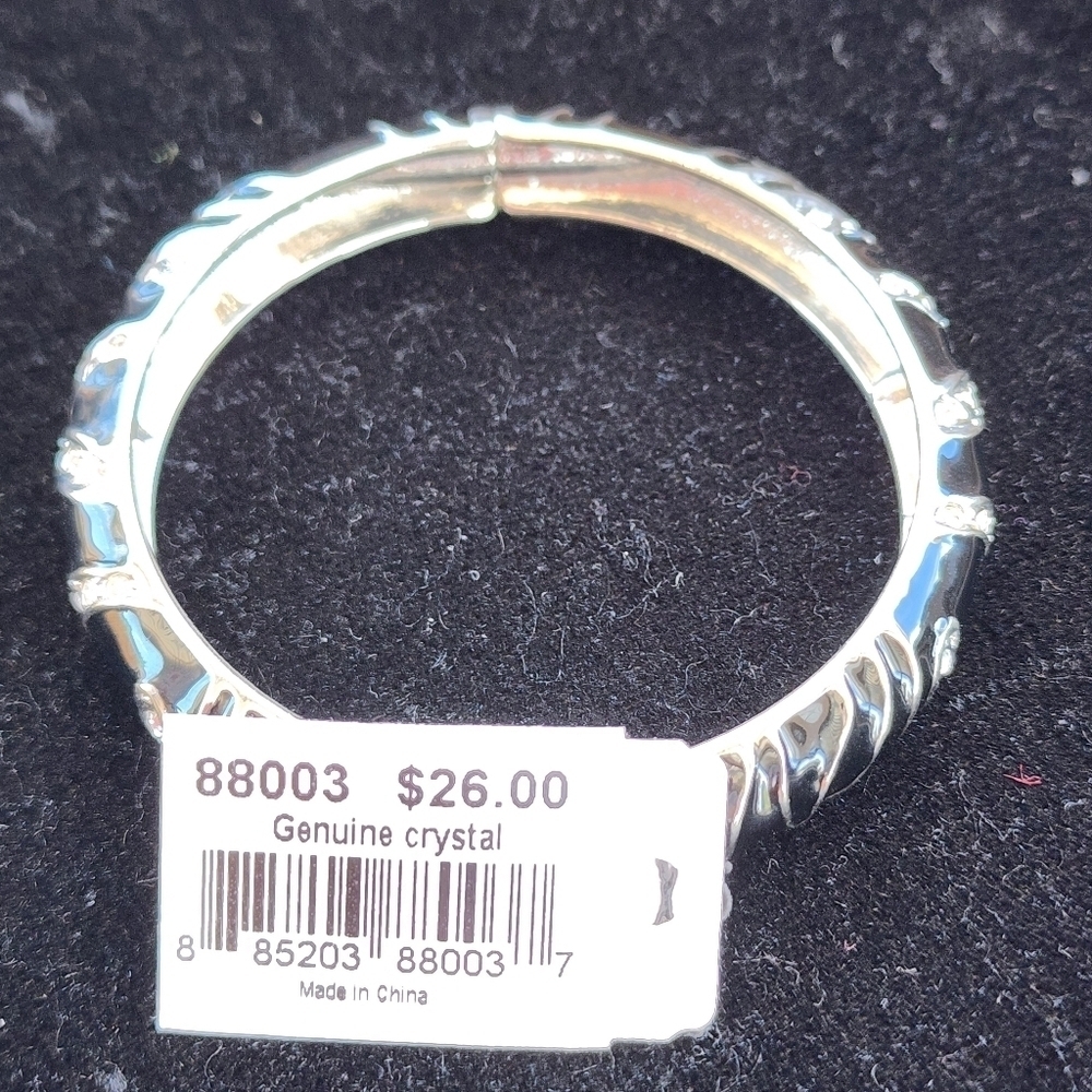 Cookie Lee Elegant Black and Silver Bracelet #88003 NWT - Picture 5 of 6